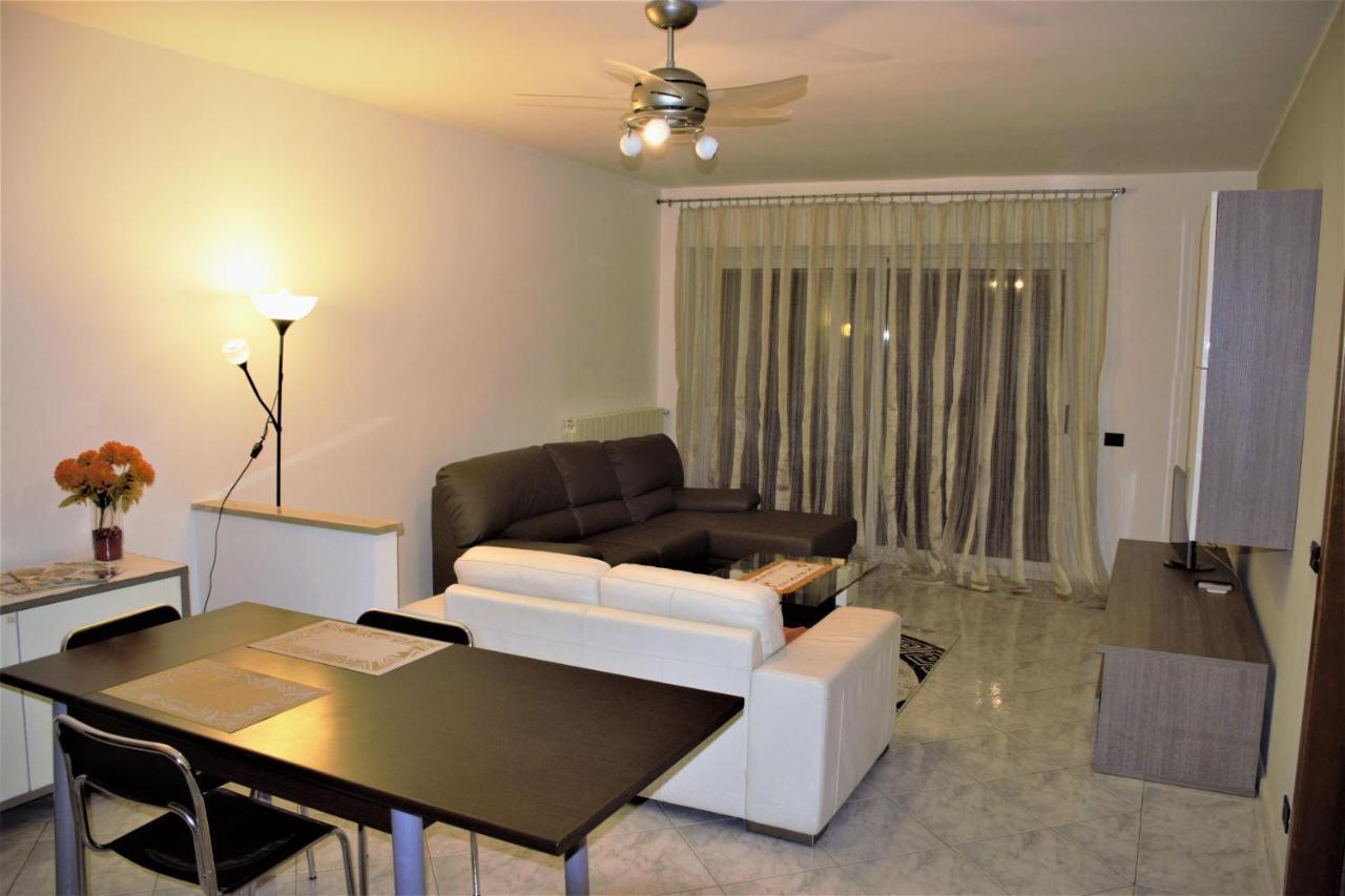 קומו Leisure & Relaxing Apartment מראה חיצוני תמונה